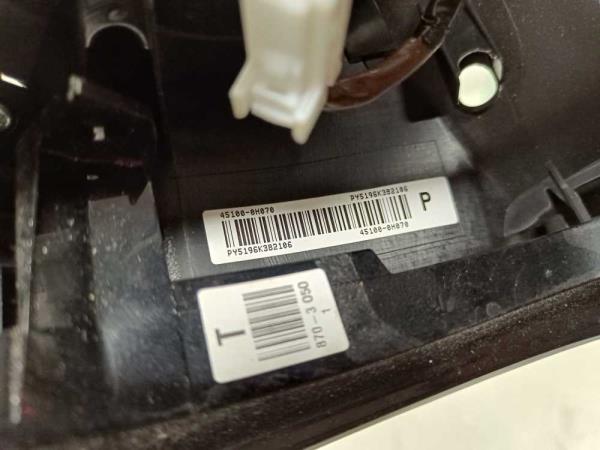 COMODO VOLANT TOYOTA AYGO/ CITROEN C1/ PEUGEOT 108 - Vue 2